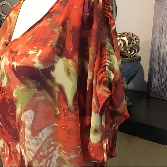 Abstract Print Orange Top - Picture 4 of 5